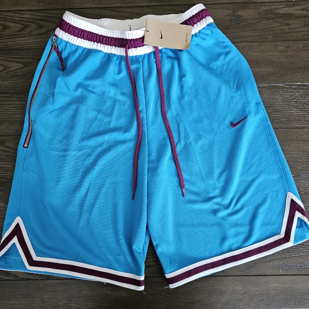 Nike Men's sportswear shorts